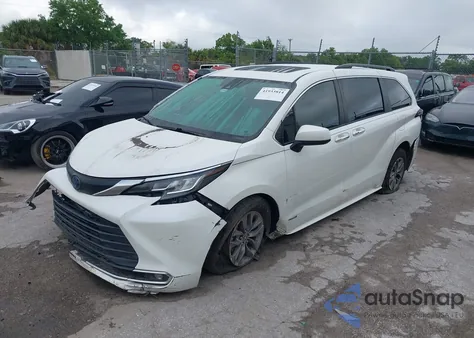 2021 Toyota Sienna Xle from USA, damaged, VIN 5TDYRKECXMS048373